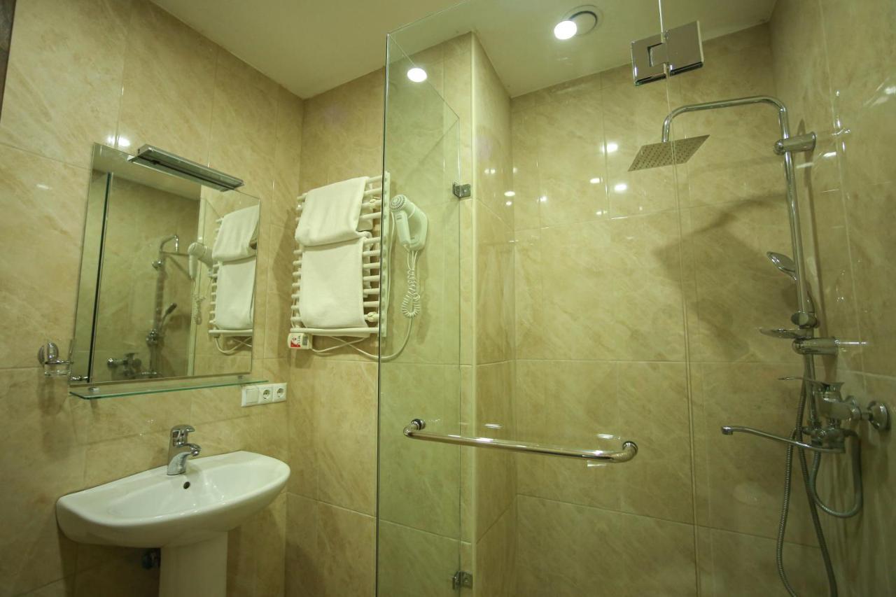 Dolabauri Hotel Tbilisi Exteriör bild