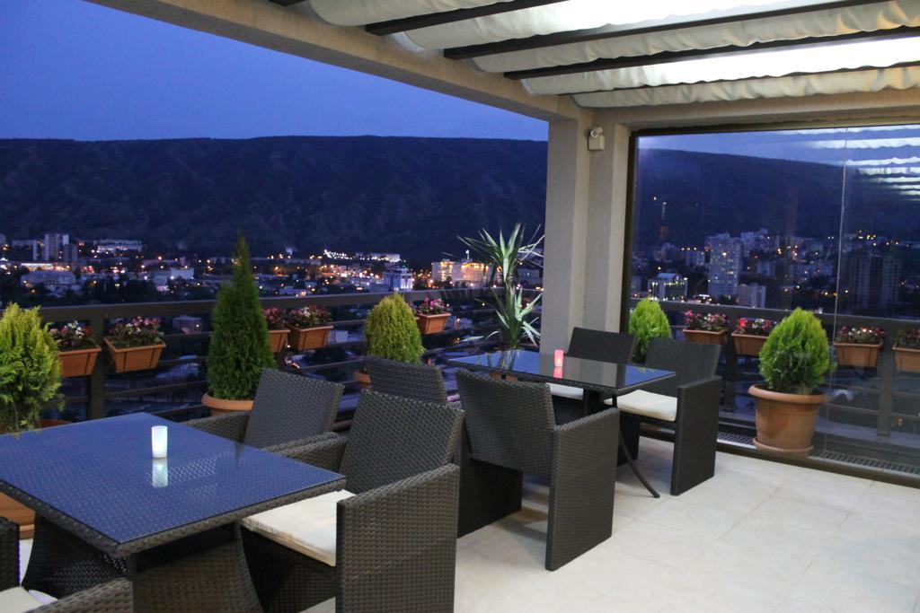 Dolabauri Hotel Tbilisi Exteriör bild